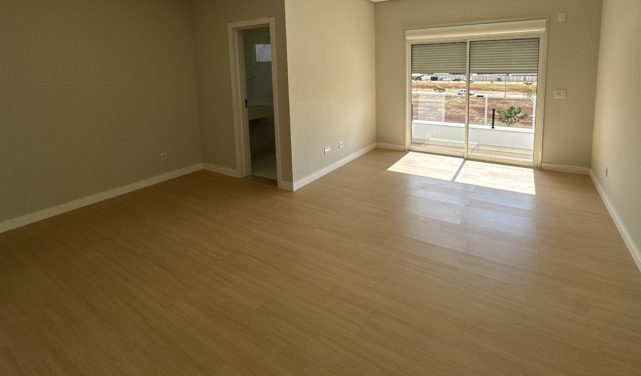 Ambiente interno vistoriado para recebimento de obra